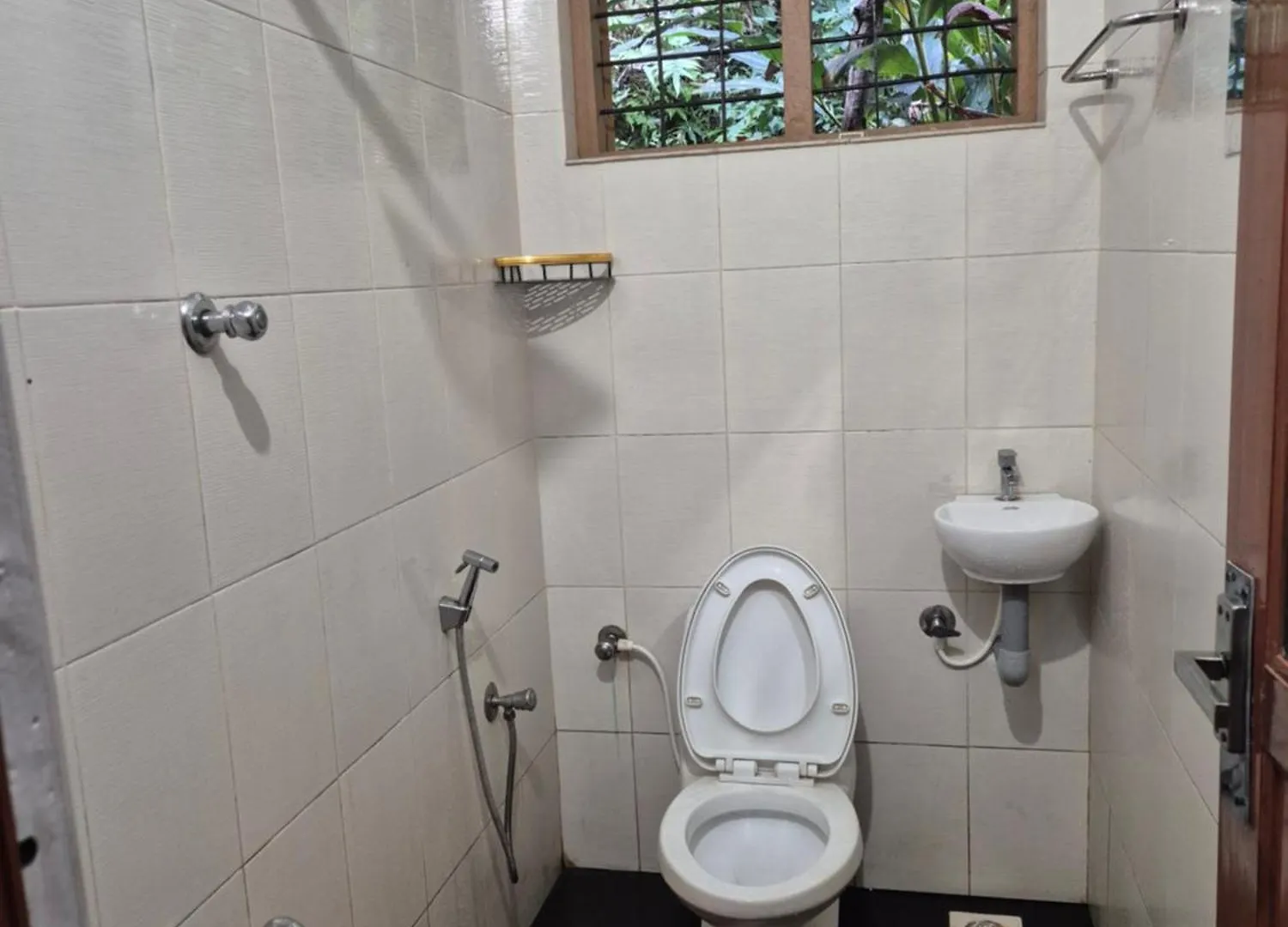 Anivilla Holiday Home Kunjithanny Anachal
